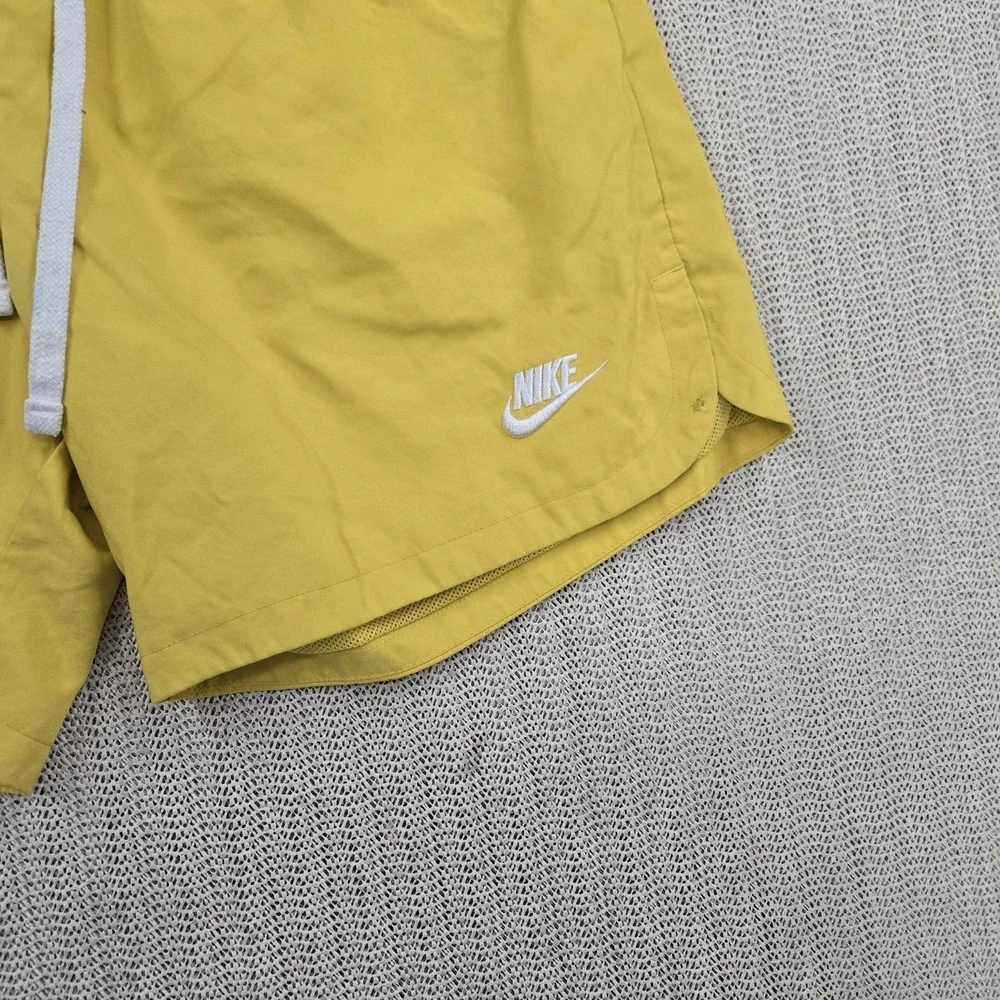 Nike Shorts Mens Small Yellow Swim Trunks Drawstring Swoosh Logo Mesh Lined